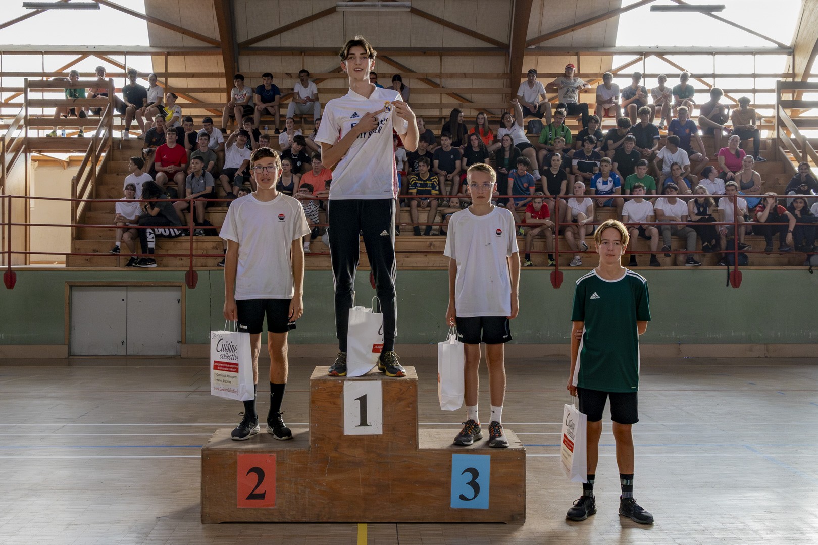 Cross garcons 12 10 23 127 