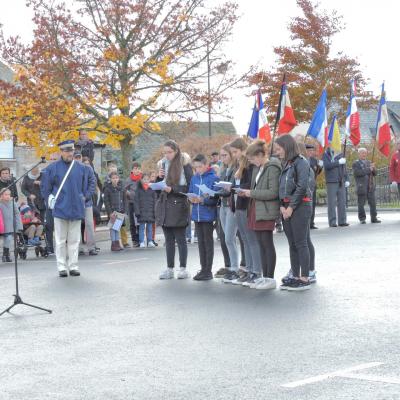 Les élèves rendent hommage aux victimes barrabandes de la Première guerre mondiale